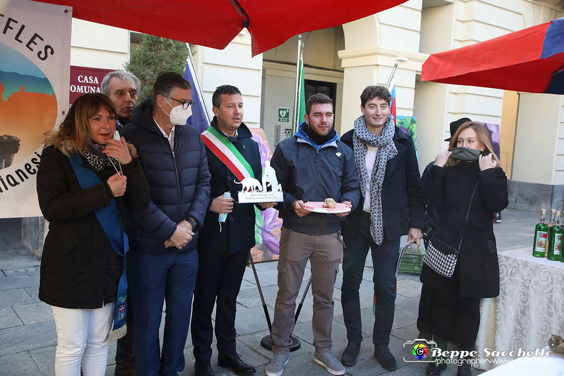 VBS_6092 - 10.ma Fiera Nazionale del Tartufo e Fiera dei Santi.jpg